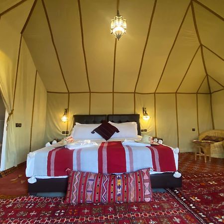 Desert Heart Luxury Camp เมอร์ซูกา ภายนอก รูปภาพ