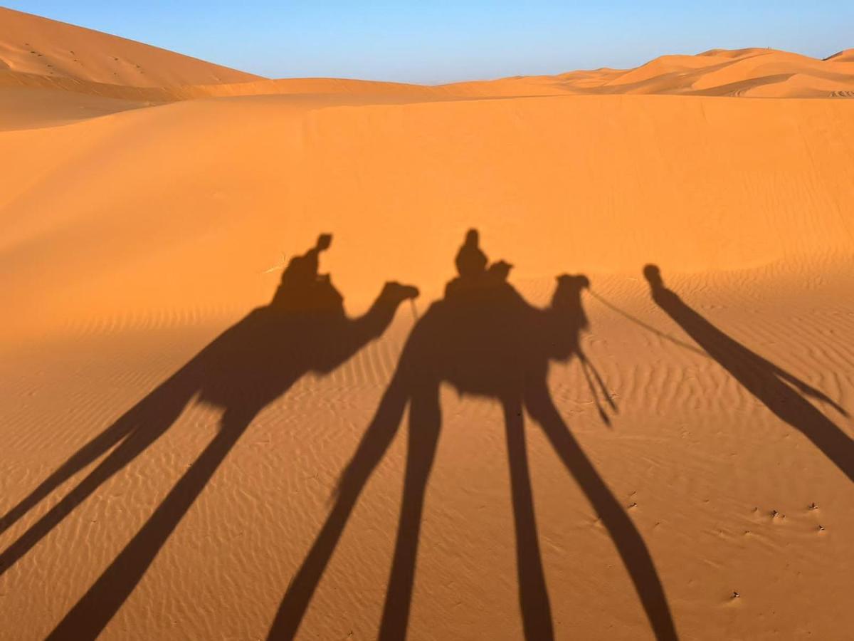 Desert Heart Luxury Camp เมอร์ซูกา ภายนอก รูปภาพ