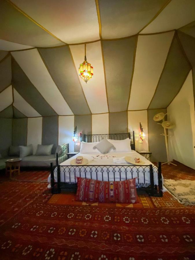 Desert Heart Luxury Camp เมอร์ซูกา ภายนอก รูปภาพ