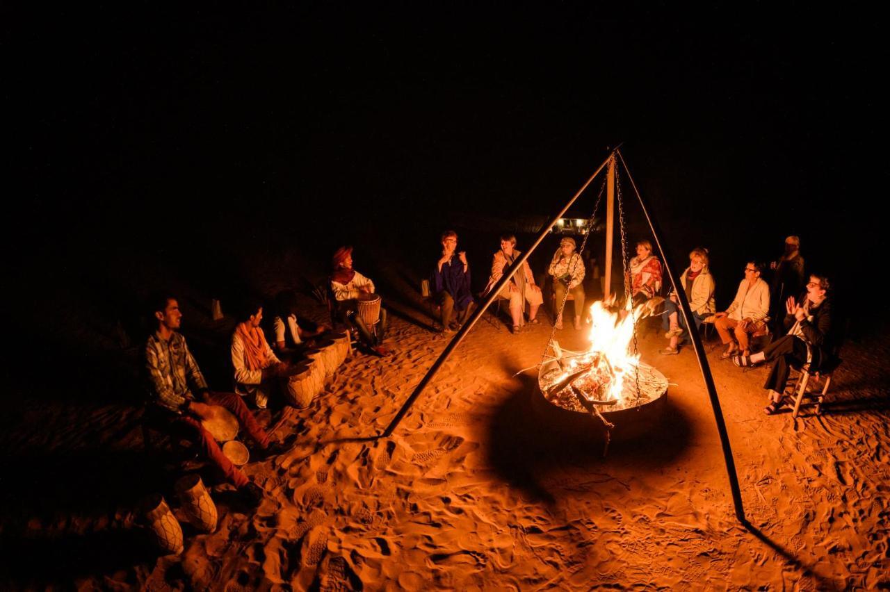 Desert Heart Luxury Camp เมอร์ซูกา ภายนอก รูปภาพ